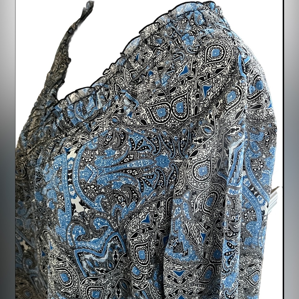 COLDWATER CREEK Blue Black & White Semi Sheer Chiffon Paisley Blouse Medium - Picture 5 of 8